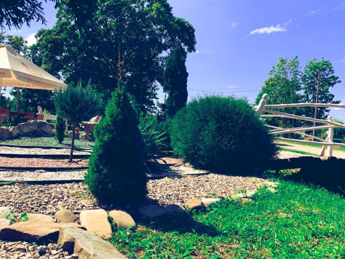 Готель Явір Агро Vyshnivtsi Dış mekan fotoğraf
